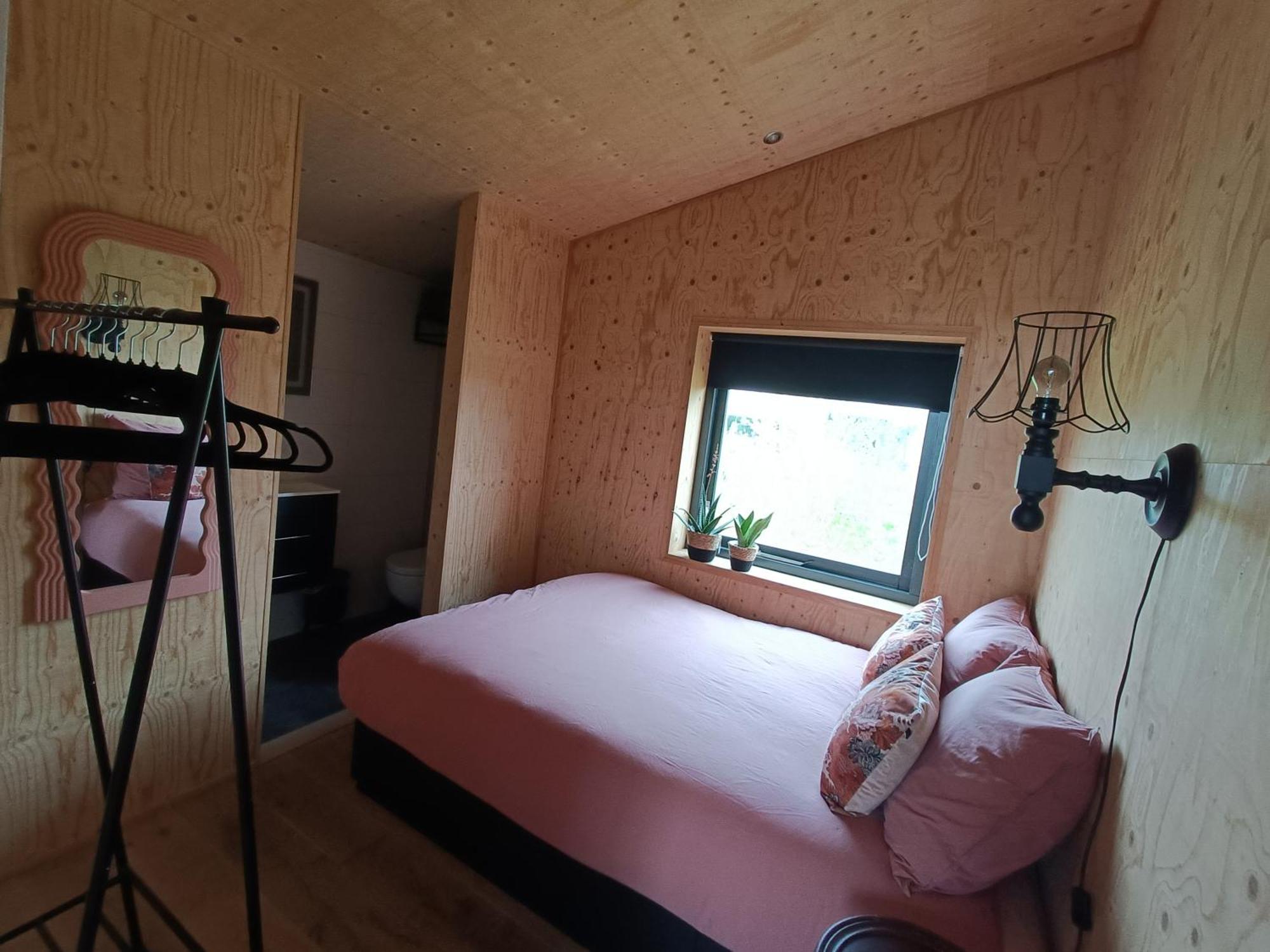 הוילה אלמיר Tiny House La Roze מראה חיצוני תמונה